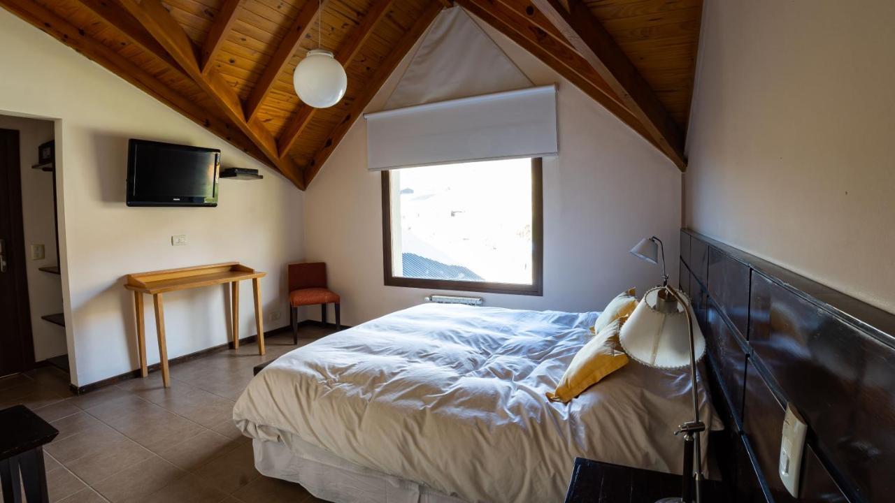 Hotel Poincenot El Chalten Bagian luar foto
