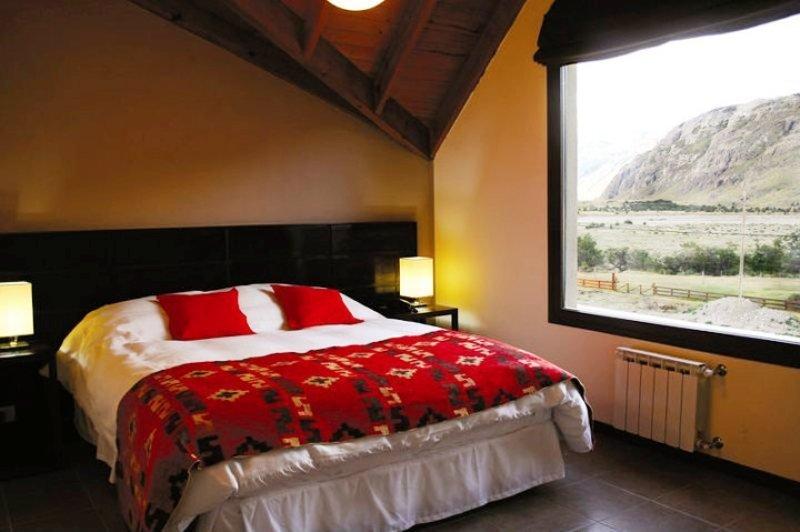 Hotel Poincenot El Chalten Bagian luar foto